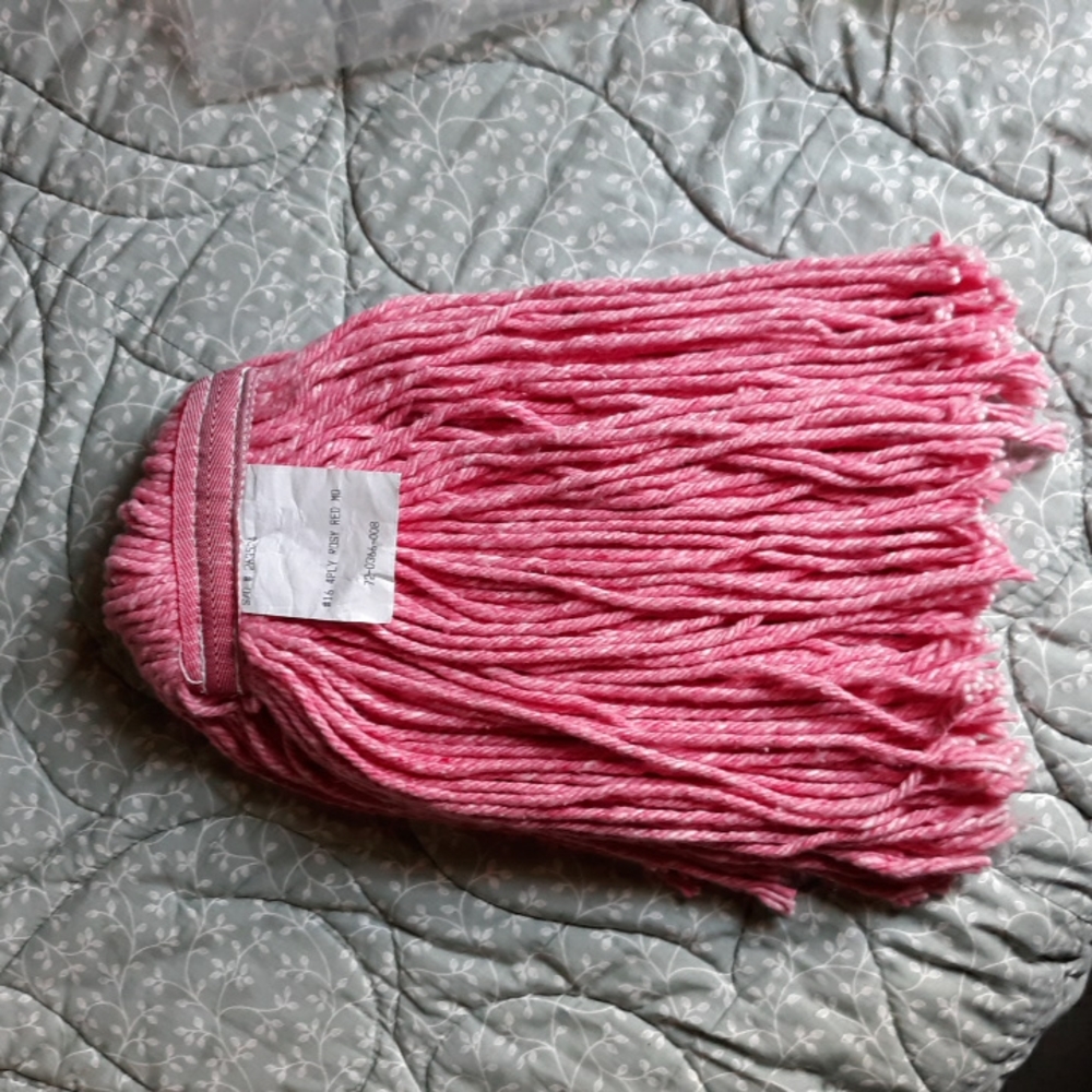 Cotton Mop head #16 4ply Rosy red new in package